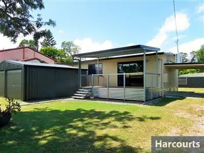 4 Rose St, Ningi QLD 4511