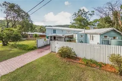 8 Jevons Street, The Gap QLD 4061
