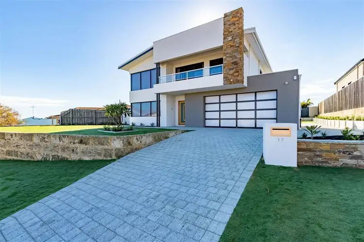 17 Highview Rise, Halls Head WA 6210