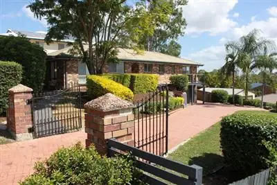 31 Wantana Crescent, Edens Landing QLD 4207