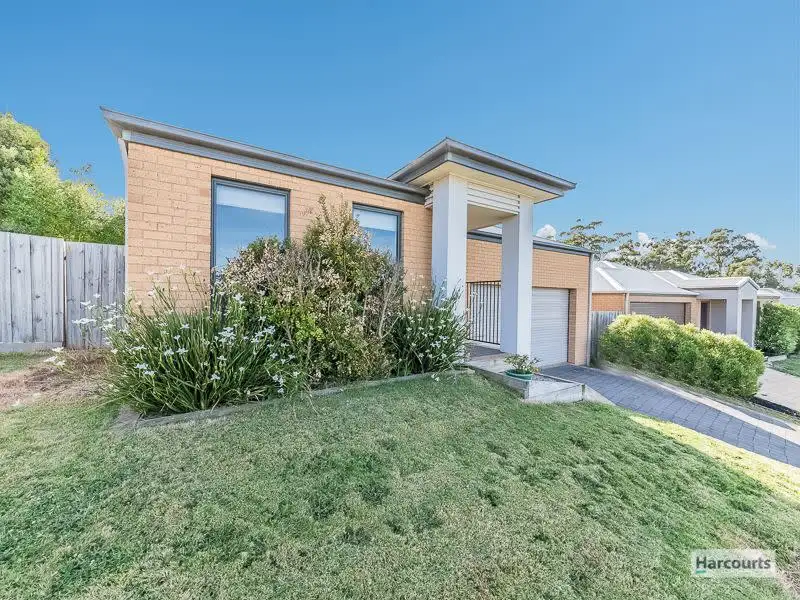 Main view of Homely house listing, 16 Sutherland Way, Drouin VIC 3818