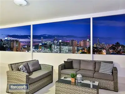 Fifth view of Homely house listing, 5/70 Hawthorne Street, Woolloongabba QLD 4102