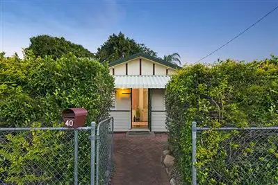 40 Ahearne Street, Hermit Park QLD 4812