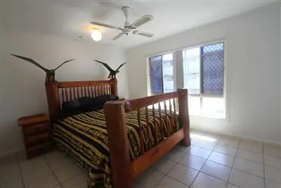 Seventh view of Homely unit listing, 4/24 Darrambal Street, Chevron Island QLD 4217
