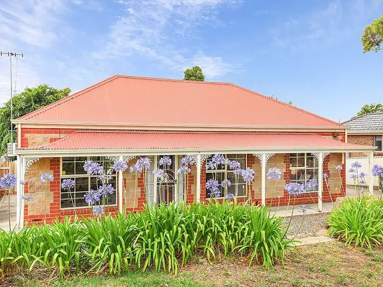 59 Renown Avenue, Victor Harbor SA 5211