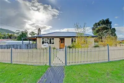 2 Karambi Street, Chigwell TAS 7011