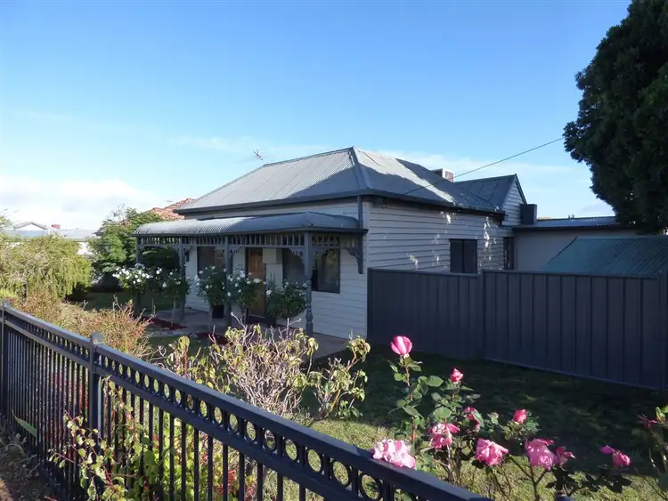 11 Bennett Street, Stawell VIC 3380