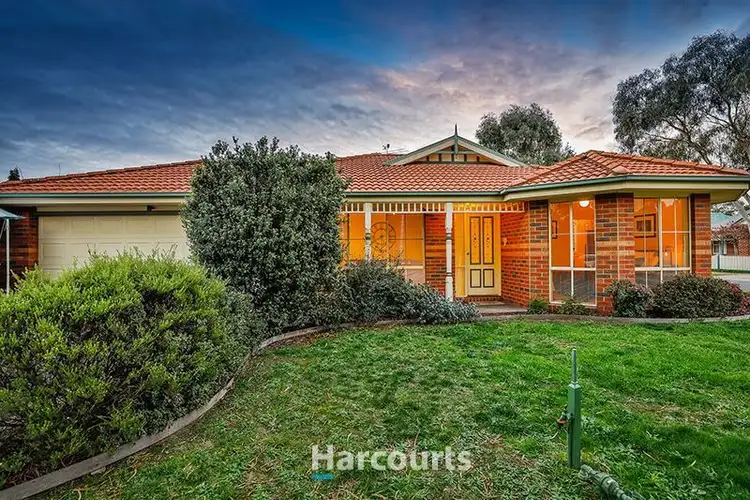 6 Willowbank Pocket, Pakenham VIC 3810
