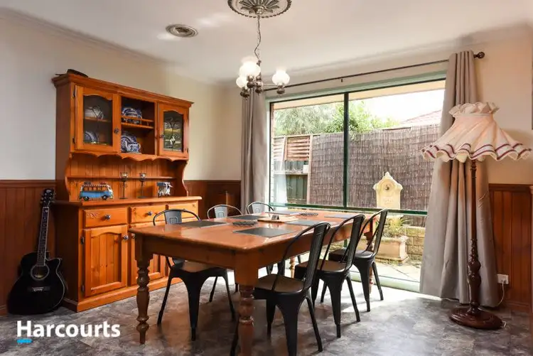 Fifth view of Homely house listing, 2 Amanda Drive, Carrum Downs VIC 3201