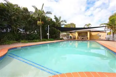 Main view of Homely semi-detached listing, 18/113 Arundel Drive, Arundel QLD 4214