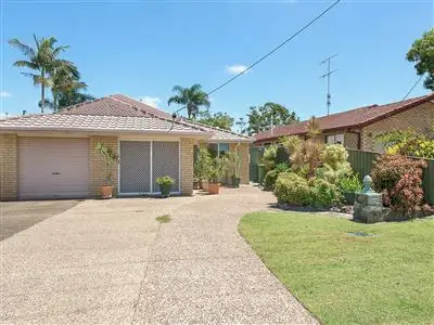 Second view of Homely semi-detached listing, 2/25 Walker Avenue, Palm Beach QLD 4221