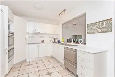 5 Natone Court, Edens Landing QLD 4207