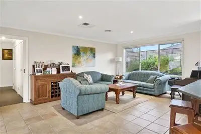 Fifth view of Homely house listing, 8 Bagshot Court, Mornington VIC 3931