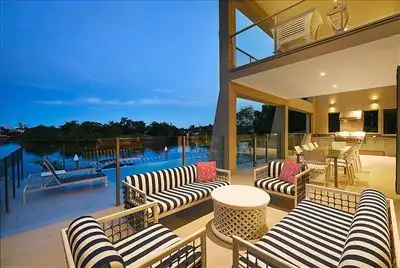 112 Edinburgh Road, Benowa Waters QLD 4217