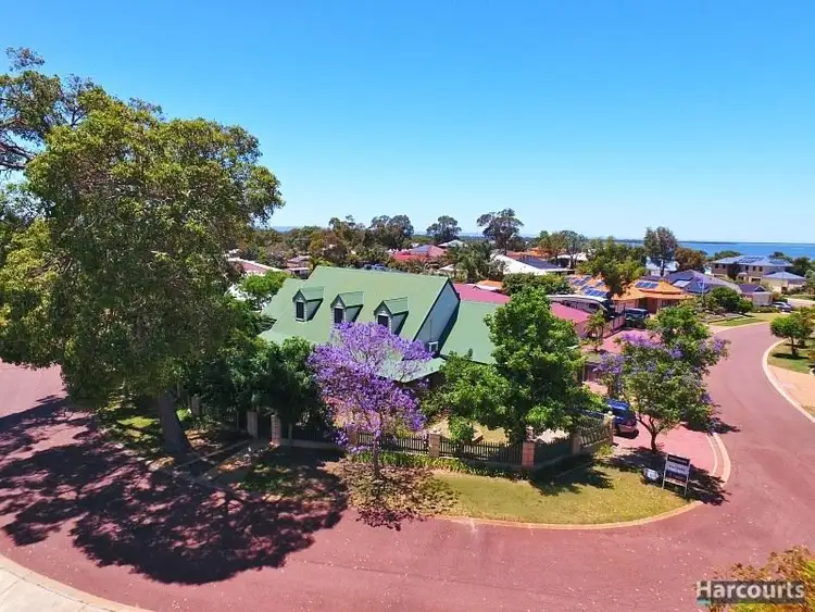 15 Cleopatra Drive, Coodanup WA 6210