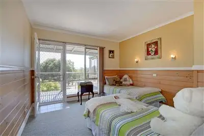 Fourth view of Homely house listing, 23 Toronga Rise, Alexandra VIC 3714