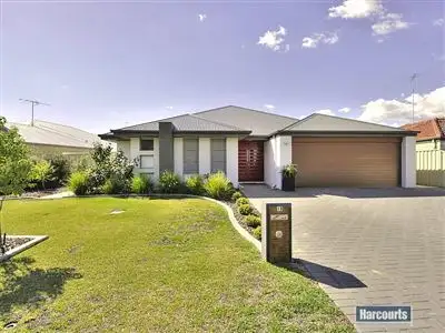 19 Sharperton Meander, Dudley Park WA 6210