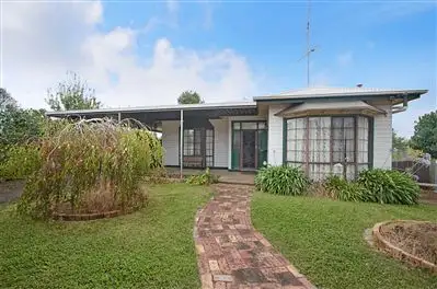 96 Digby Rd, Hamilton VIC 3300