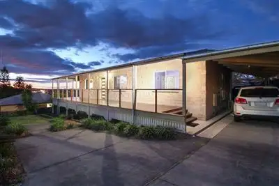 Second view of Homely house listing, 4 Vanessa Court, Camira QLD 4300