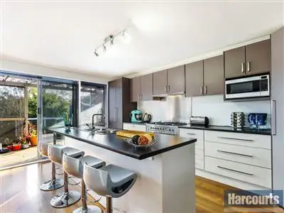 Second view of Homely house listing, 4 Renmark Court, Vermont South VIC 3133