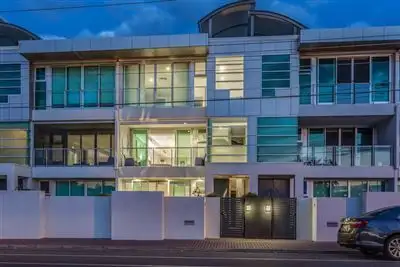 House 4/12-14 Adelphi Terrace, Glenelg North SA 5045