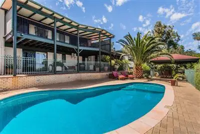 25 Brine Road, Kalamunda WA 6076