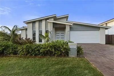 3 Lark Circuit, Mountain Creek QLD 4557