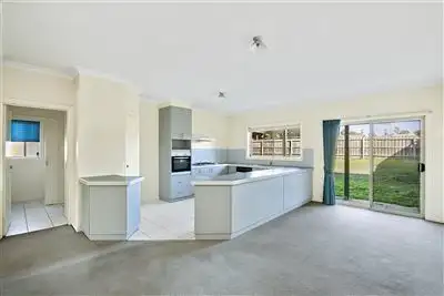 Fifth view of Homely house listing, 3/104-106 Whitehorse Road, Mount Clear VIC 3350