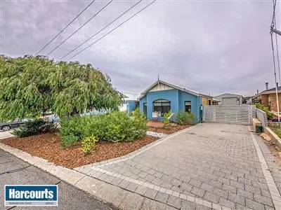 Fifth view of Homely house listing, 8 Lynton Court, Yanchep WA 6035