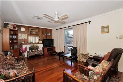 Second view of Homely house listing, 4 Glenwood Place, Helena Valley WA