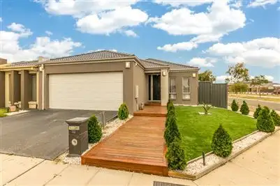 Second view of Homely house listing, 32 Bunnorong Street, Tarneit VIC 3029