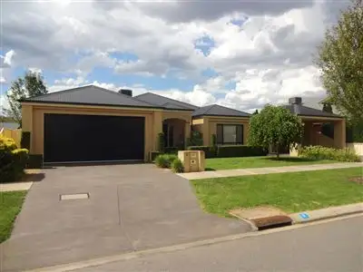 Second view of Homely house listing, 6 Logan Drive, Wangaratta VIC 3677