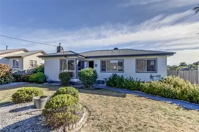 12 Lewis Street, Longford TAS