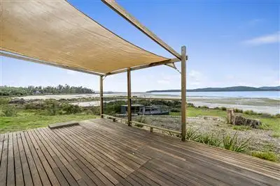 192 Bay Road, Boomer Bay TAS 7177