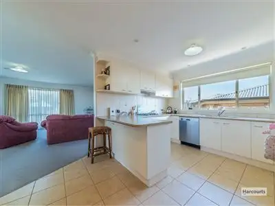 Second view of Homely house listing, 5 Grandview Close, Drouin VIC 3818