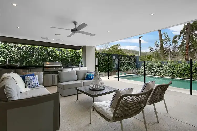 1 Patricia Drive, The Gap QLD 4061