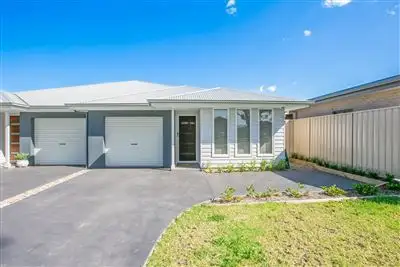 7B The Garden Walk, Worrigee NSW 2540