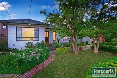 5 Mingana Road, Wantirna South VIC 3152