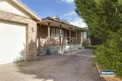 Second view of Homely house listing, 5 Peppermint Place, Somerville VIC 3912