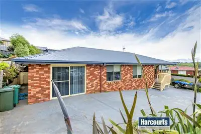 16 Heather Crescent, Park Grove TAS 7320