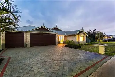 Second view of Homely house listing, 7 Cathedral Link, Aubin Grove WA 6164