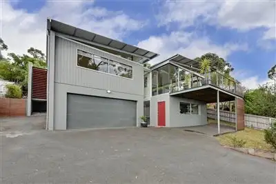 18 Coolamon Road, Taroona TAS 7053