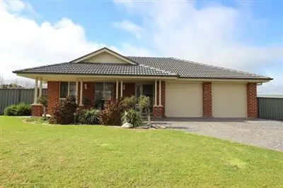 17 Mary Angove, Cootamundra NSW 2590