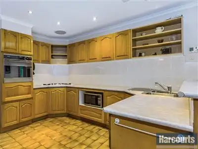 Sixth view of Homely house listing, 5 Silverene Court, Vermont South VIC 3133