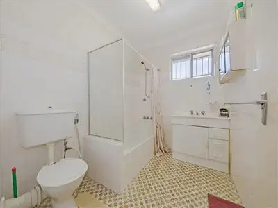 Sixth view of Homely unit listing, 5/60 Kitchener Street, Coorparoo QLD 4151