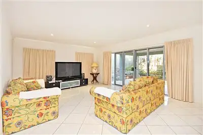 Fourth view of Homely semi-detached listing, 1/16 Harcourt Crescent, Southport QLD 4215