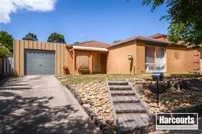 34 Lakeview Drive, Narre Warren South VIC 3805
