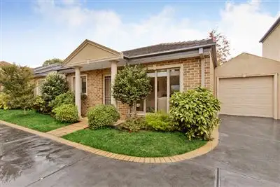 Main view of Homely unit listing, 2/1 Vasey Avenue, Mount Waverley VIC 3149