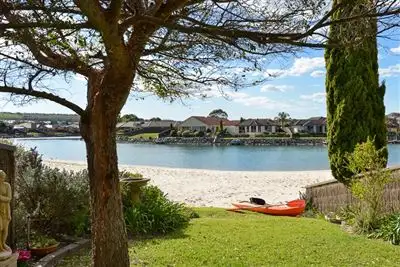 2 Islander Drive, Encounter Bay SA 5211