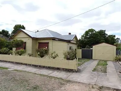 Fourth view of Homely house listing, 2 View Point Street, Ararat VIC 3377